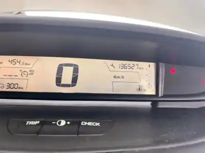 Peça sobressalente para automóvel em segunda mão  por CITROEN C4 BERLINA  Referências OEM IAM NFU  