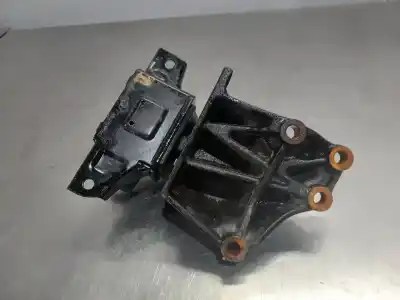 Second-hand car spare part engine support for kia stonic (ybcuv) black edition oem iam references   n1.z2.6.11.4