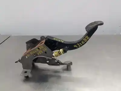 Автозапчастина б/у ПЕДАЛЬ ЗЦЕПЛЕННЯ для RENAULT MEGANE IV BERLINA 5P  Посилання на OEM IAM 465033065R  N1.Z2.3.1.5