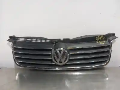Pezzo di ricambio per auto di seconda mano griglia anteriore per volkswagen passat b5.5 variant (3b6) 1.9 tdi riferimenti oem iam 3b0853651k  n1.z3.3.3.3