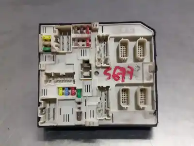 Автозапчасти б/у блок реле/предохранителей за renault master kipper doka l3h1 3.5t 125 cv / 92 kw ссылки oem iam 284b64474r  n1.z2.5.9.1