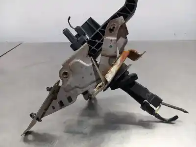 Peça sobressalente para automóvel em segunda mão pedal da embreagem por ford focus turn. (cb8) titanium referências oem iam bv617b633gf  n1.z2.3.5.1