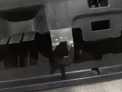 Peça sobressalente para automóvel em segunda mão Moldura Do Para-choque Dianteiro por PEUGEOT 208 Business Line Referências OEM IAM 9673271680  N2.Z1.35.2.1