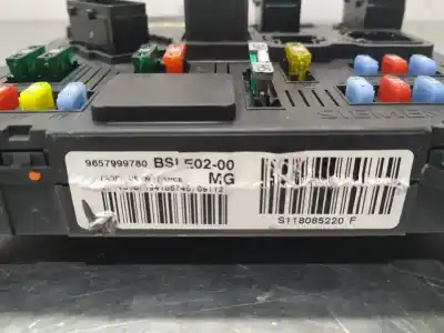 Pezzo di ricambio per auto di seconda mano scatola relè/fusibili per citroen xsara picasso hdi 110 fap sx riferimenti oem iam 9657999780 s118085220f  n1.z2.9.4.4