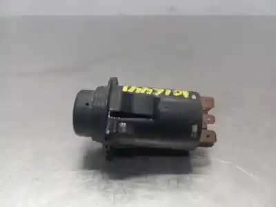 Second-hand car spare part hazard warning lights for opel kadett e cup lim. 54 cv / 40 kw oem iam references 90181853  n2.z1.41.40