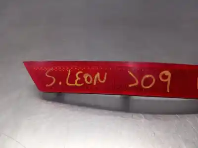 Peça sobressalente para automóvel em segunda mão Farolim De Para Choques Traseiro Direito  por SEAT LEON (1P1) Emocion Referências OEM IAM 1P0945106B  N2.Z1.41.35