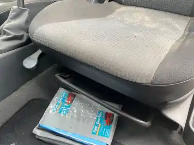Second-hand car spare part left front seat for opel corsa c club oem iam references   
