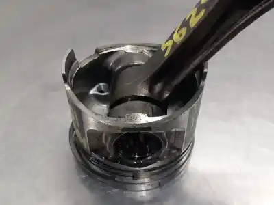 Автозапчастина б/у поршневий для mitsubishi montero (v60/v70) 3.2 di-d avance посилання на oem iam   n2.z1.11.3.3