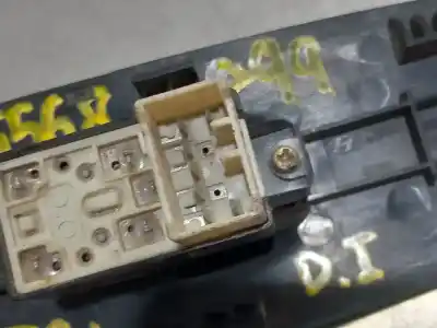 Second-hand car spare part RIGHT FRONT POWER WINDOW SWITCH for HYUNDAI LANTRA BERLINA (RD)  OEM IAM references 935752D000  N1.Z1.18.4