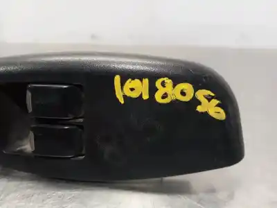 Peça sobressalente para automóvel em segunda mão botão / interruptor elevador vidro dianteiro esquerdo por daewoo kalos 1.2 cat 72 cv / 53 kw referências oem iam 621w04750  n1.z1.16.13