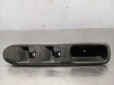 Автозапчасти б/у ВЫКЛЮЧАТЕЛЬ ЛЕВОГО ПЕРЕДНЕГО ОКНА за PEUGEOT 307 (S1)  ссылки OEM IAM   N1.Z1.16.16