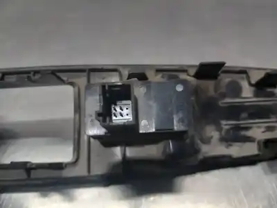 Second-hand car spare part right front power window switch for citroen c6 básico oem iam references 96519386zd  n1.z1.17.10
