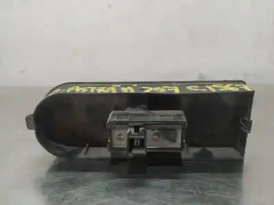 Pezzo di ricambio per auto di seconda mano INTERRUTTORE ALZACRISTALLI ANTERIORE DESTRO per OPEL ASTRA H BERLINA  Riferimenti OEM IAM 13228709  N1.Z1.17.8
