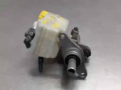 Peça sobressalente para automóvel em segunda mão bomba de travões por skoda fabia (5j2 ) ambition referências oem iam 6r0611301a  n2.z1.18.2.1