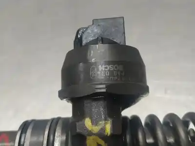Second-hand car spare part injector for volkswagen caddy ka/kb (2k) furg. 69 cv / 51 kw oem iam references 038130073br  inyector.17