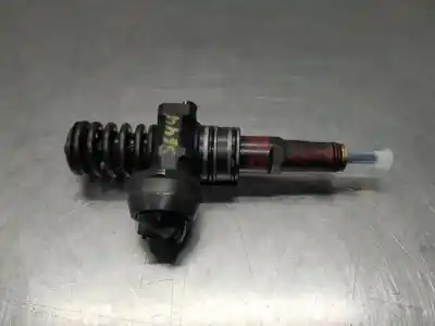 Second-hand car spare part injector for volkswagen caddy ka/kb (2k) furg. 69 cv / 51 kw oem iam references 038130073br  inyector.17