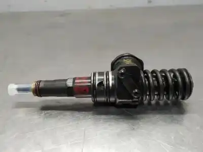 Second-hand car spare part injector for volkswagen caddy ka/kb (2k) furg. 69 cv / 51 kw oem iam references 038130073br  inyector.17