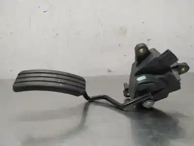 Second-hand car spare part accelerator pedal for renault clio iii confort dynamique 106 cv / 78 kw oem iam references 8200297342  n2.z1.1.27