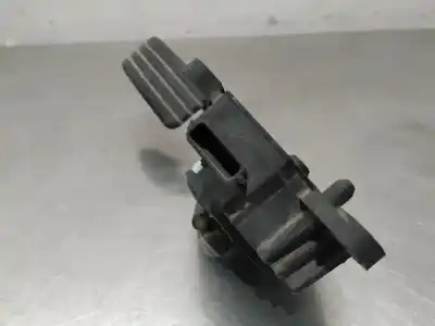 Second-hand car spare part ACCELERATOR PEDAL for RENAULT CLIO III  OEM IAM references 8200297342  N2.Z1.1.27