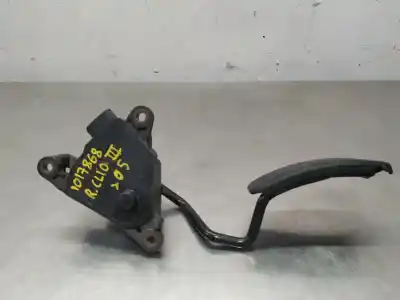 Second-hand car spare part accelerator pedal for renault clio iii confort dynamique 106 cv / 78 kw oem iam references 8200297342  n2.z1.1.27