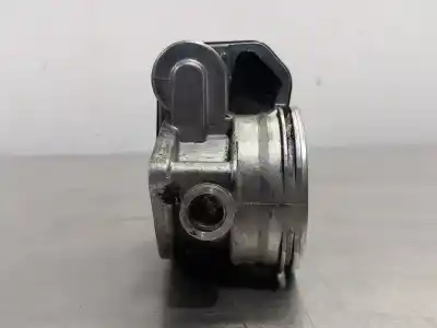 Pezzo di ricambio per auto di seconda mano scatola della farfalla per volkswagen passat b6 variant (3c5) 2.0 tdi 16v riferimenti oem iam 038128063m  n1.z2.3.12.3