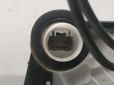 Tweedehands auto-onderdeel linker voordeur slot voor toyota yaris city oem iam-referenties t4311140f1