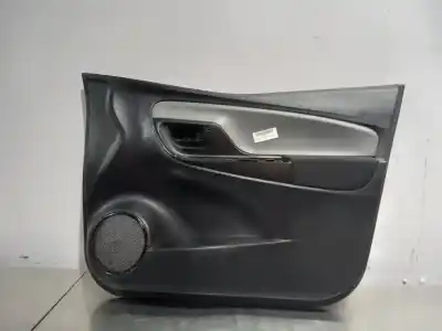 Tweedehands auto-onderdeel bekleding rechts voordeur voor toyota yaris city oem iam-referenties 