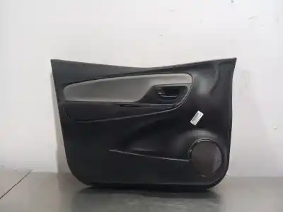 Tweedehands auto-onderdeel bekleding linker voordeur voor toyota yaris city oem iam-referenties 
