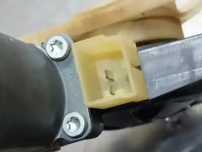 Peça sobressalente para automóvel em segunda mão elevador de vidros dianteira esquerda por audi a3 (8vk) design edition referências oem iam 8v3837461a  n1.z2.20.7.2