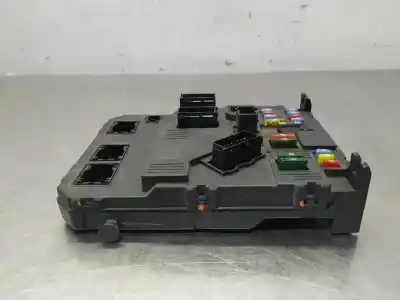 Peça sobressalente para automóvel em segunda mão caixa de fusíveis e relés por peugeot partner (s2) combi plus referências oem iam bsi e01 9657999680
