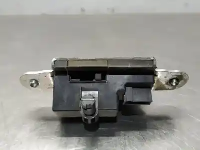 Second-hand car spare part trunk lock for opel corsa e business oem iam references 39021416  n2.z1.27.10