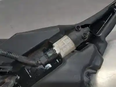 Peça sobressalente para automóvel em segunda mão depósito do limpa vidros por peugeot 308 access referências oem iam 9819955680 9801927380 9806526980