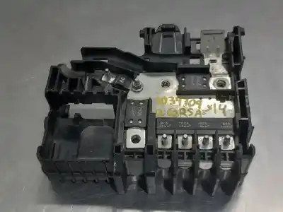 Pezzo di ricambio per auto di seconda mano Scatola Relè/fusibili per OPEL CORSA E Business Riferimenti OEM IAM 525230582  N2.Z1.27.11