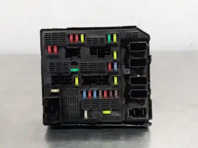 Second-hand car spare part fuse box unit for renault fluence expression oem iam references 284b60874r  n1.z2.9.5.3