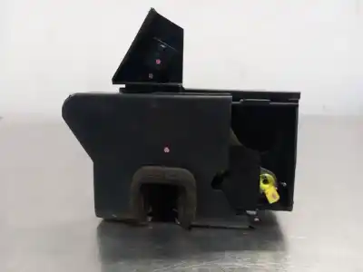 Second-hand car spare part left front door lock for dacia duster ii comfort oem iam references   n1.z1.26.1.m