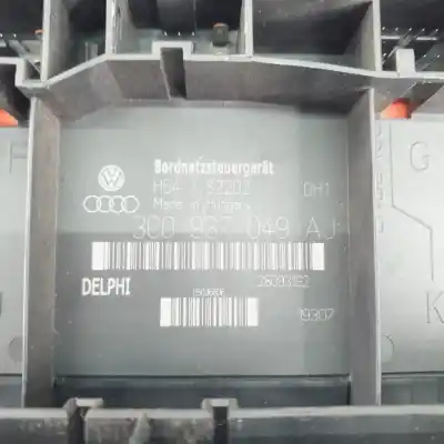 Pezzo di ricambio per auto di seconda mano scatola relè/fusibili per seat leon (1p1) open riferimenti oem iam 3c0937049  