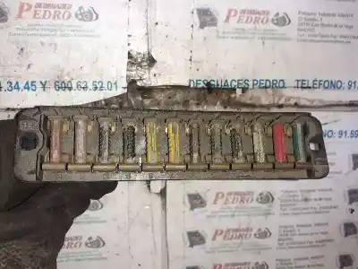 Pièce détachée automobile d'occasion boîtes à fusibles pour peugeot j5 (280) 2.5 turbodiesel 95 cv / 70 kw références oem iam   