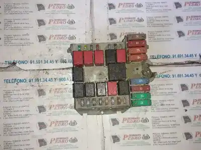 Pièce détachée automobile d'occasion BOÎTES À FUSIBLES pour PEUGEOT BOXER FURGÓN (244)  Références OEM IAM 1332044080  