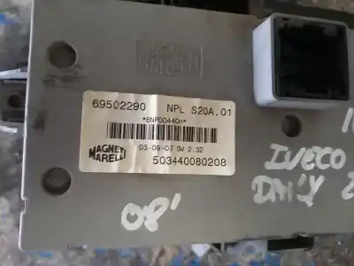 Second-hand car spare part fuse box unit for iveco daily caja cerrada 2.3 d (116 cv) 2.3 d oem iam references 503440080208  69502290