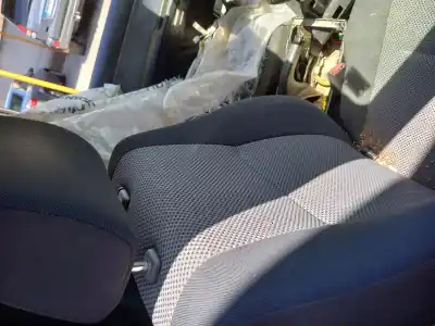 Pezzo di ricambio per auto di seconda mano sedile anteriore destro per suzuki grand vitara jb (jt) 1.9 ddis turbodiesel riferimenti oem iam f9q  