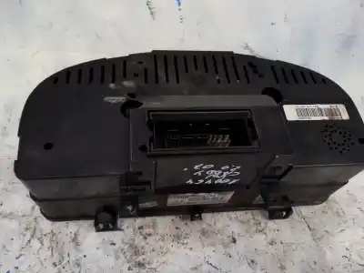 Pezzo di ricambio per auto di seconda mano Pannello Degli Strumenti per VOLKSWAGEN CADDY KA/KB (2K) 2.0 SDI Riferimenti OEM IAM V0011000  