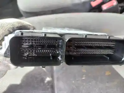 Second-hand car spare part ecu engine control for volkswagen t5 transporter furgón/combi (7h) 2.5 combi 4motion [2.5 ltr. - 96 kw tdi] oem iam references 070997016m  0281014050