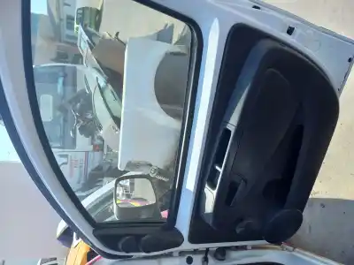 Автозапчастина б/у передні праві двері для peugeot bipper básico посилання на oem iam 199a9000  