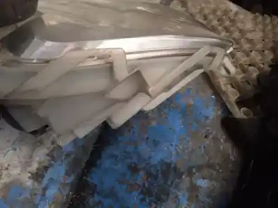 Second-hand car spare part right headlight for smart coupe smart scape oem iam references 0301169202  