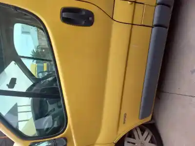 Pezzo di ricambio per auto di seconda mano porta anteriore sinistra per opel vivaro combi 2.7t corto 101 cv / 74 kw riferimenti oem iam f9qu7