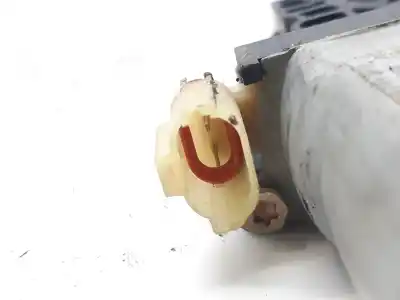 Peça sobressalente para automóvel em segunda mão motor elevador vidro dianteiro esquerdo por kia sportage lx 4x4 referências oem iam 988101f100