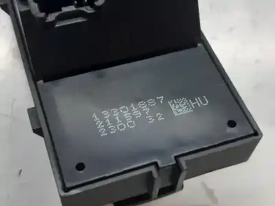 Автозапчасти б/у ВЫКЛЮЧАТЕЛЬ ПЕРЕДНЕГО ПРАВОГО ОКНА за OPEL MOKKA  ссылки OEM IAM 13301887  