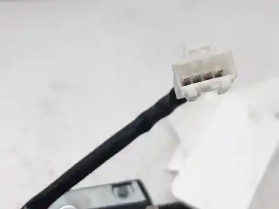 Pezzo di ricambio per auto di seconda mano baule / serratura del cancello per kia rio (ub) 1.2 basic riferimenti oem iam 812301w210  