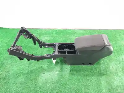 Pezzo di ricambio per auto di seconda mano bracciolo centrale per volkswagen touran (5t1) edition bmt 110 cv / 81 kw riferimenti oem iam   