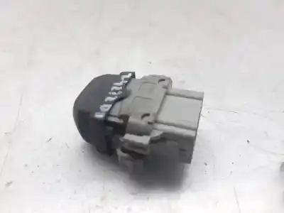 Second-hand car spare part RIGHT FRONT POWER WINDOW SWITCH for RENAULT MEGANE II BERLINA 5P  OEM IAM references 8200315013  